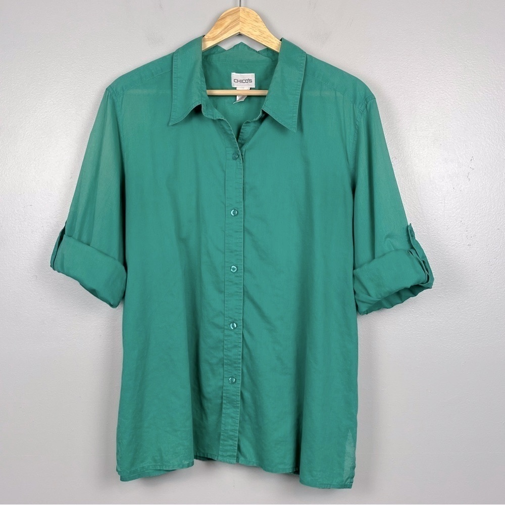 Chico’s green 100% cotton roll tab sleeve button front shirt, size XL.
